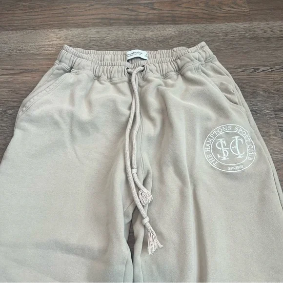 Abercrombie & Fitch Cream Joggers Size Small Lounge Casual Cozy Sweatpants - Picture 2 of 10